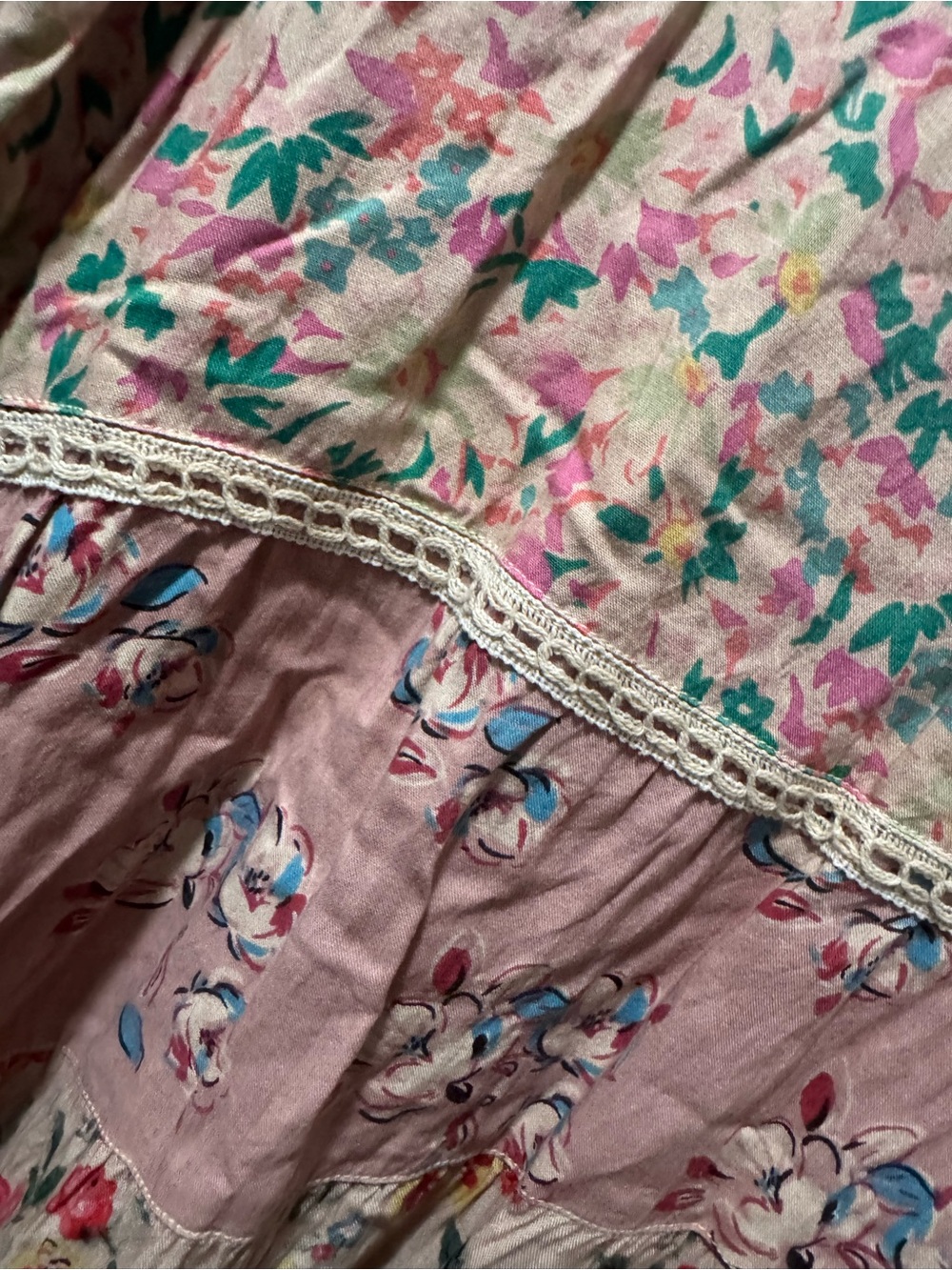 Women's Patchwork Floral V-Neck Tunic Top in Beige - Picture 8 of 12